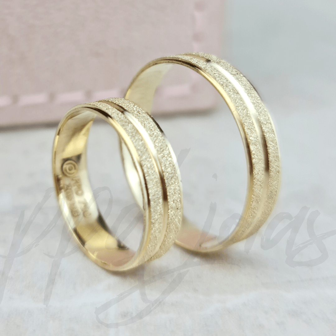 ALIANÇAS DELLI - OURO 18K